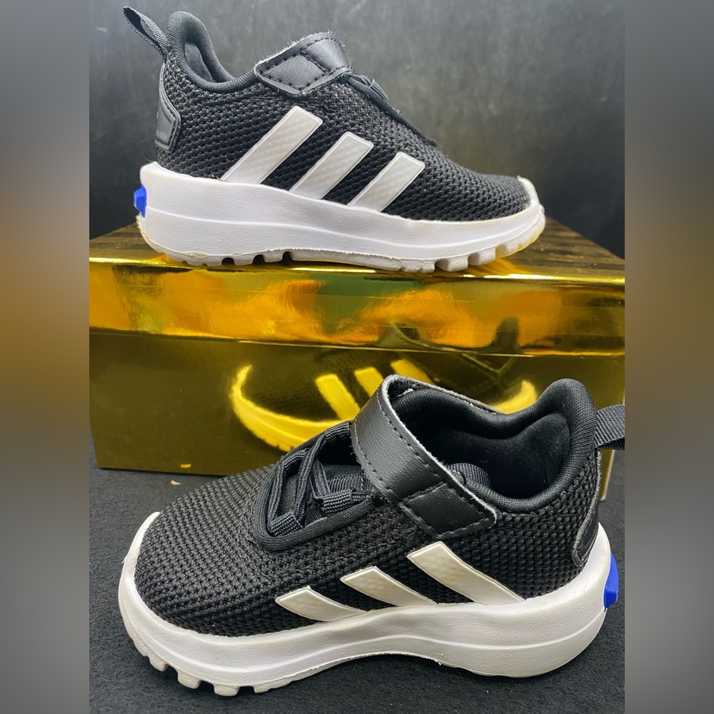 Adidas Infant Size 4K Black and White Hook-and-Loop Athletic Sneakers